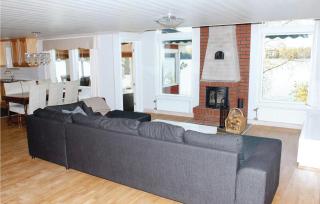 Awesome Home In Säffle With Sauna - 2