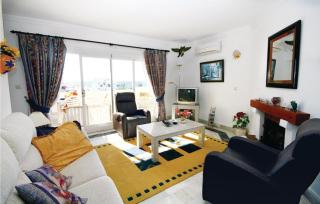 Beautiful Apartment In Calahonda - 9
