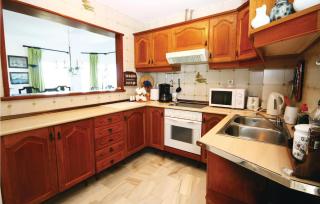 Beautiful Apartment In Calahonda - 7