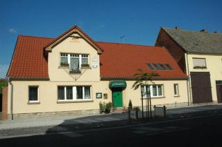 Hotel garni & Oma's Heuhotel 'Pension zur Galerie' - Barby - 8