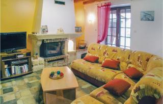 5 Bedroom Awesome Home In Louzy - Magé - 9