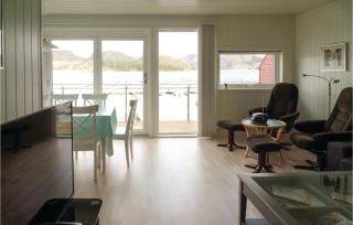 Amazing Apartment In Lindesnes - Gare - 4