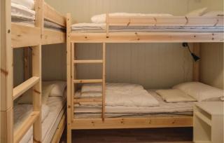 Amazing Apartment In Lindesnes - Gare - 1
