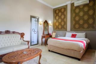 RedDoorz Plus at Hotel Srikandi Kendari - Kendari - 5