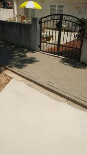Sea breeze Apartments with private beach and boat Anchorage - Stara Novalja - 1