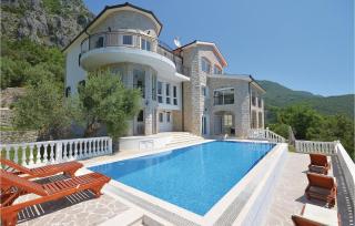 Awesome Home In Herceg Novi With Wifi - 9