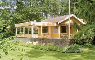 Amazing Home In Ljungby With Lake View - Bolmstad - 0