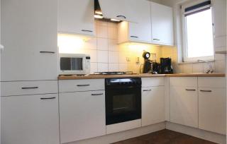 1 Bedroom Amazing Apartment In Breskens - 2