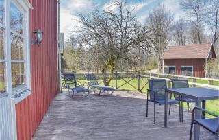 Two-Bedroom Holiday Home In Lenhovda - Lenhovda - 9