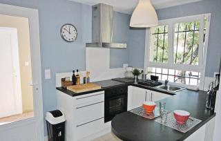 Amazing Home In Laudun-Lardoise - Laudun - 4