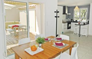 Amazing Home In Laudun-L'ardoise - 8