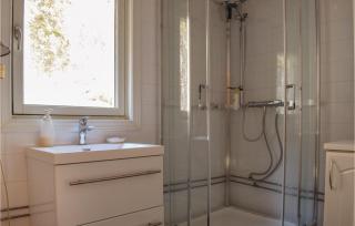 Two-Bedroom Holiday Home In Iveland - Svaland - 1