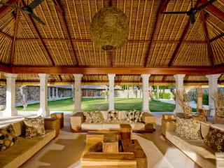 Villa Sepoi Sepoi by Elite Havens - Tanjung - 4