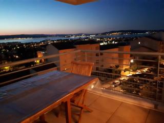 T2 terrasse vue panoramique, piscine, parking, wifi, 2 tv connectées, netflix, clim, ascenseur, barbecue - Sète - 1