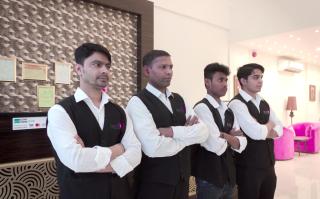 روز الخيال للشقق المخدومة - 1