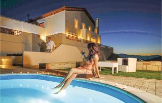 Beautiful Home In Houdetsi,Heraklio - 4