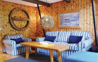 1 Bedroom Stunning Home In Örkellunga - 3