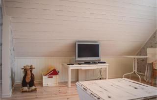 Lovely Home In Löttorp With Wifi - Löttorp - 3