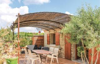 3 Bedroom Stunning Home In Gordes - Gordes - 1