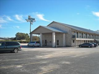 Bastrop Inn - 4