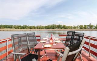 Cozy Ship In Neustrelitz With Wifi - Neustrelitz - 9