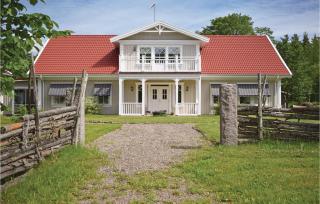 Lovely Home In Tranås With Kitchen - 9