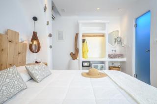 Naxos Island Escape Suites - 9