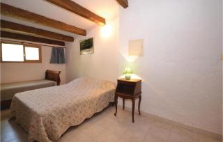 Awesome Home In Crillon Le Brave - Crillon-le-Brave - 3