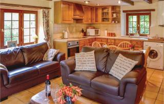 1 Bedroom Stunning Home In Guern - Guern - 4