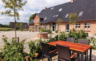 Cozy Home In Gammelby With Sauna - Gammelby - 8