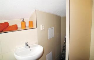 Pet Friendly Apartment In Schleusingen - Schleusingen - 2