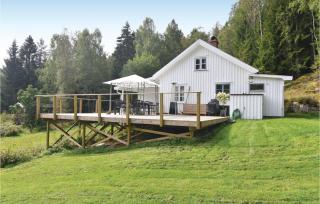 2 Bedroom Stunning Home In Strömstad - Lommeland - 0