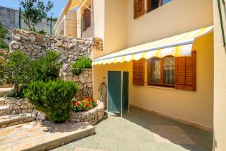 Apartments Toni - Vinišće - 1