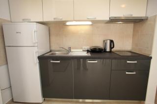 Villa Iris Apartments - 1