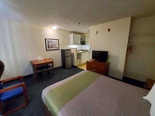 Motel 6-Richmond, VA - I-64 West - Richmond - 1