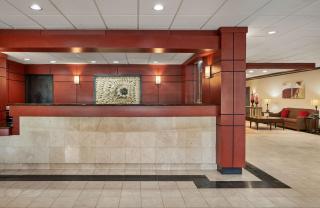 Best Western Plus Milwaukee Airport Hotel & Conference Center - 1
