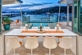 Pavillions Penthouse 25 - Luxury Waterfront Apartment with Private Roof top pool and buggy - Hamilton Island - 2