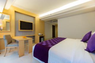 Quest Hotel Kuta by ASTON - Kuta - 4