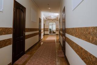 Villa Viktoriya Hotel - Truskavets - 2