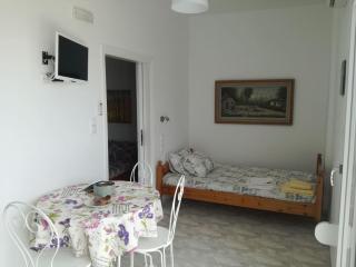 Seafront Apartment - Keratokampos - 3