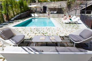 Castello di Pontebosio Luxury Resort - 3