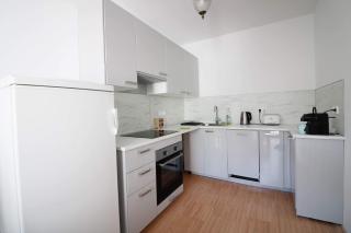 Maharaja Mountain Palace with Free Privat Parking and Garden - Budapest - 4