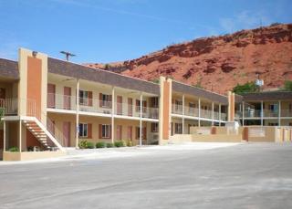 Economy Inn & Suites - St. George - 9