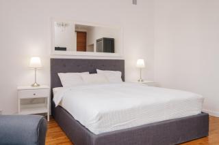 Plac Konstytucji Studio by BookingHost - Warschau - 2