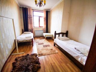 Kurak Homestay - Bishkek - 9