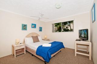 Champelli Palms Apartments - 4
