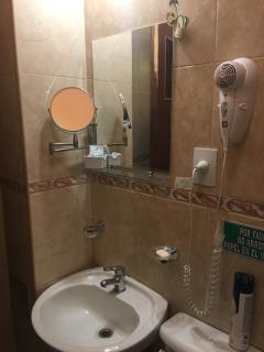 Virgen del Valle Apart Tucumán - cocheras privadas - 1