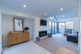 Executive Living in Bluewater - 3 Bedroom Apartment - Queenstown - 7