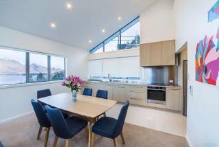 Executive Living in Bluewater - 3 Bedroom Apartment - Queenstown - 5