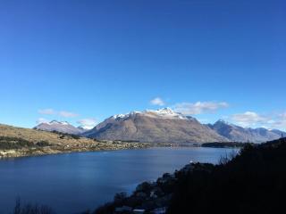 Executive Living in Bluewater - 3 Bedroom Apartment - Queenstown - 1